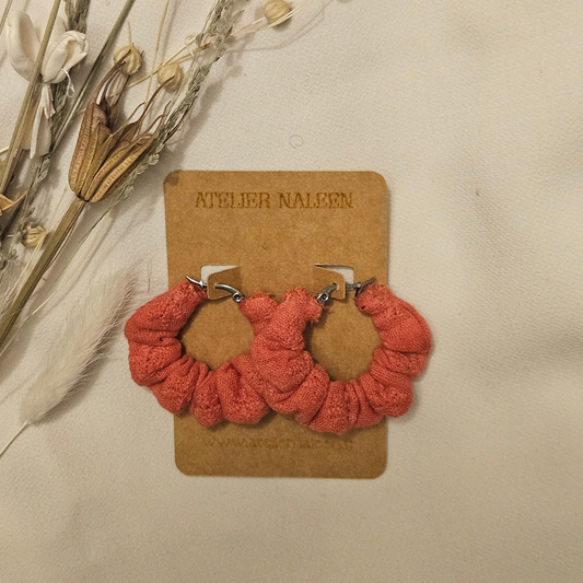 Boucle d'oreille froufrou "Hémérocalle" - Atelier Naleen 
